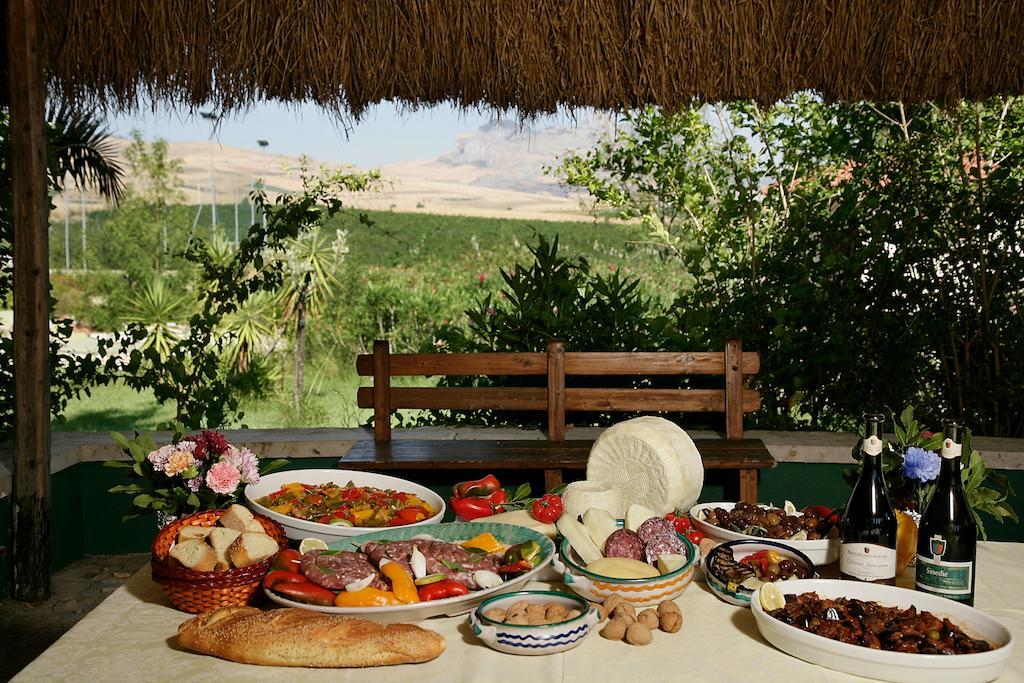 Agriturismo Tenute Pollara Roccamena 外观 照片