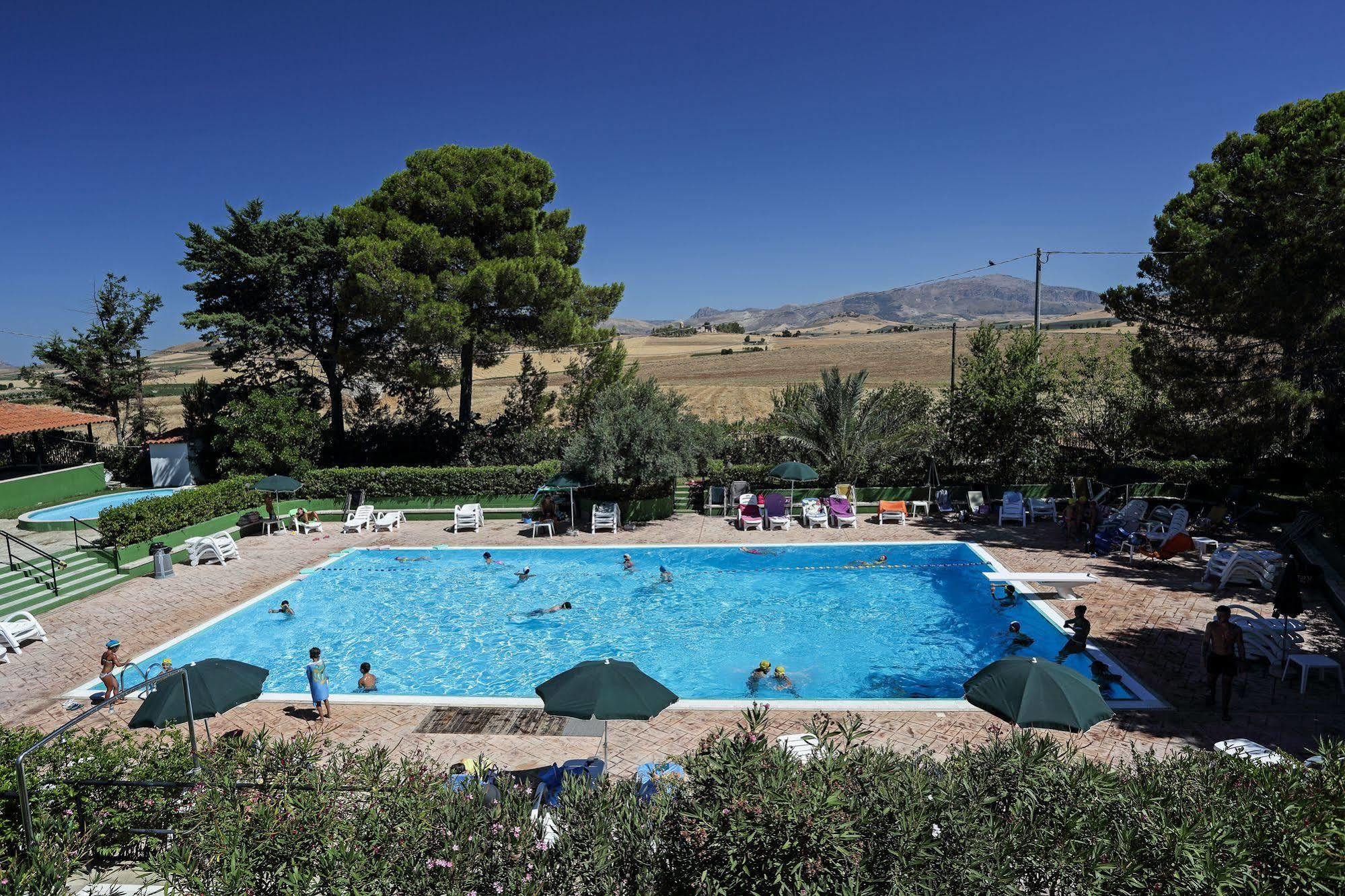 Agriturismo Tenute Pollara Roccamena 外观 照片