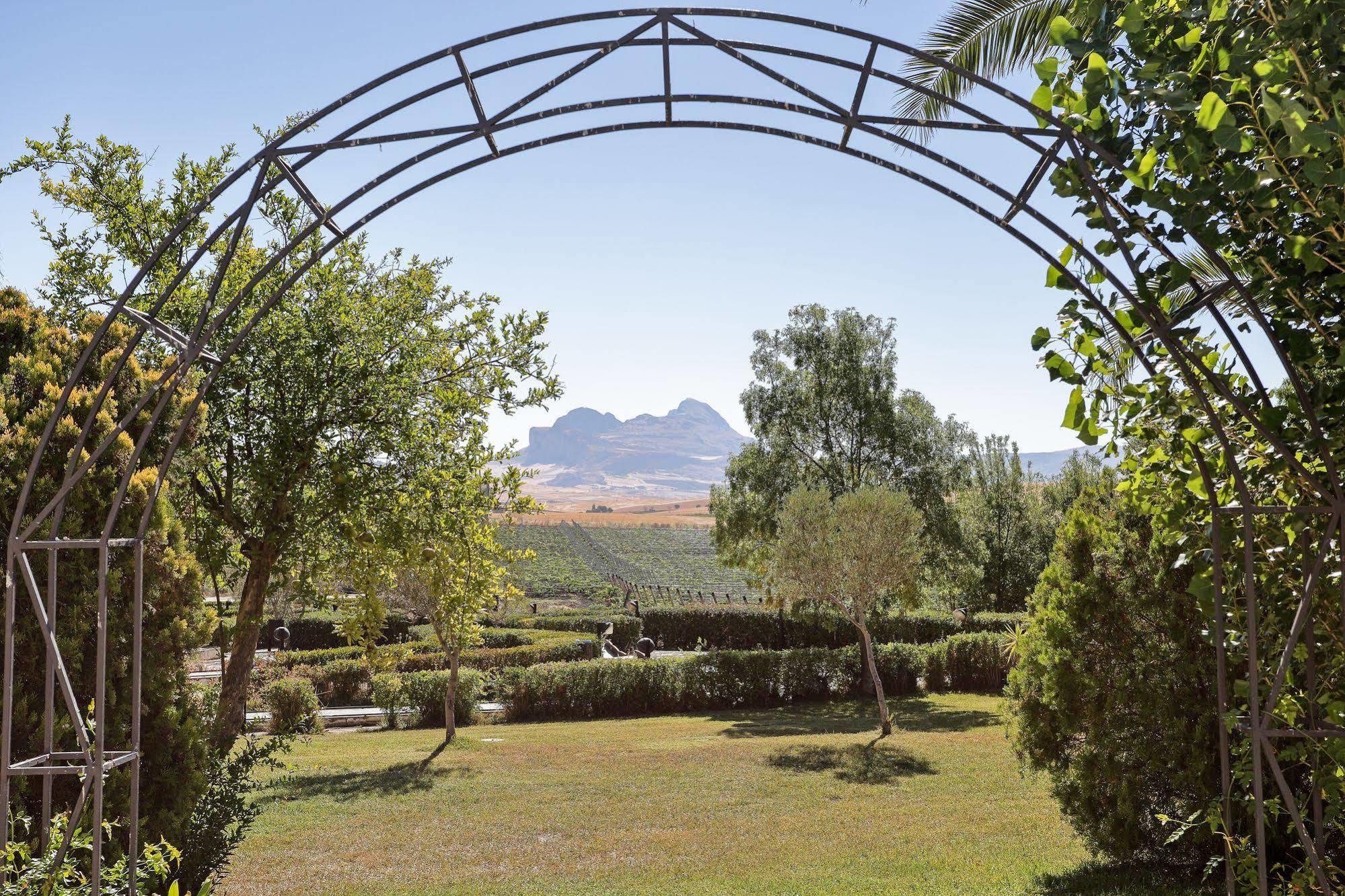 Agriturismo Tenute Pollara Roccamena 外观 照片